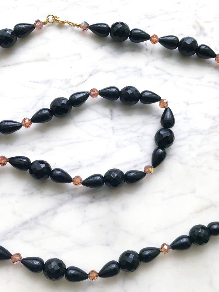 Vintage svart pärlstav Crystal klaff halsband för wholesale av Carmen Miller Jewellery