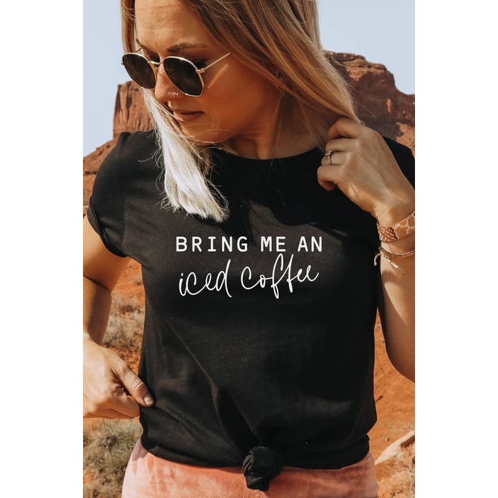 Bring Me an Iced Coffee Graphic Tee for engroshandel hos Bella Me