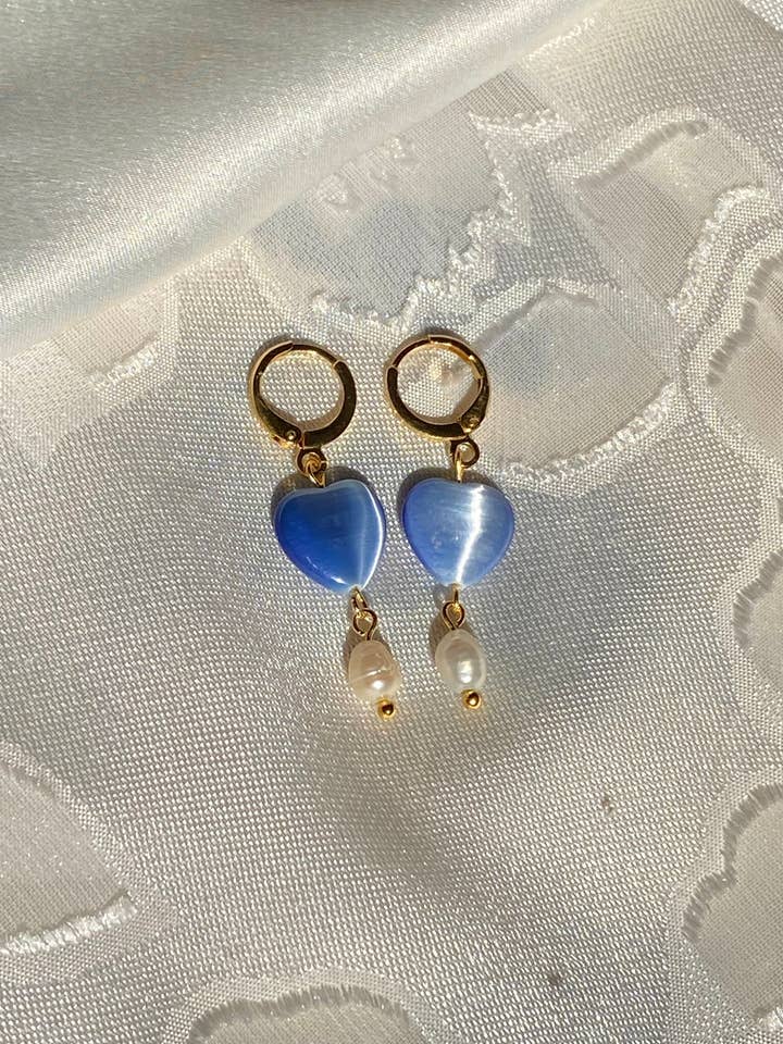 Sapphire Hearts for wholesale by Lil Things Shop