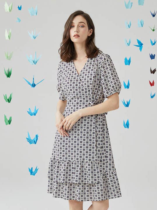 RWBE – Großhandel Kleid – Damen – Wickelkleid Alyak mit Schneeprint0