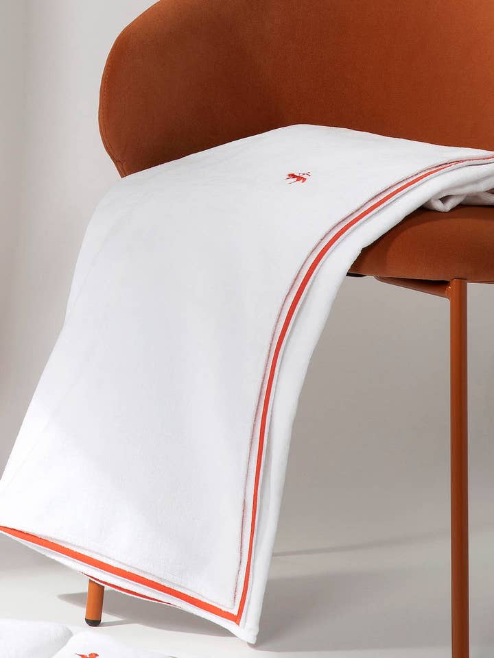 Beach towel in cotton sponge for wholesale by Luna Di Giorno