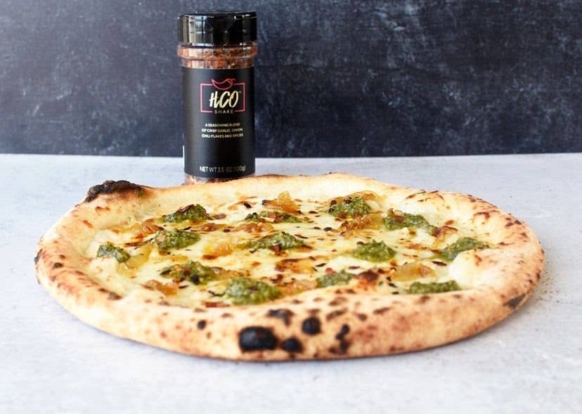 Hot Crispy Oil - Vente Mélanges d'épices séchées - "HCO Shake" - Épices et assaisonnement pour pizza, pâtes, œufs, etc.1