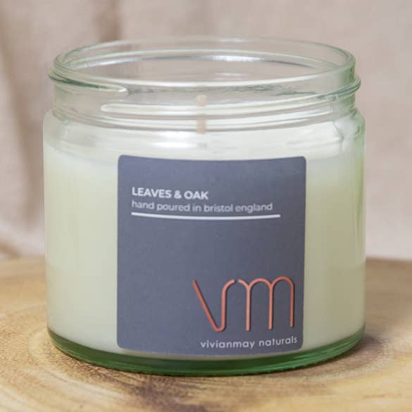 Blad och ek soja ljus för wholesale av Vivian May Naturals