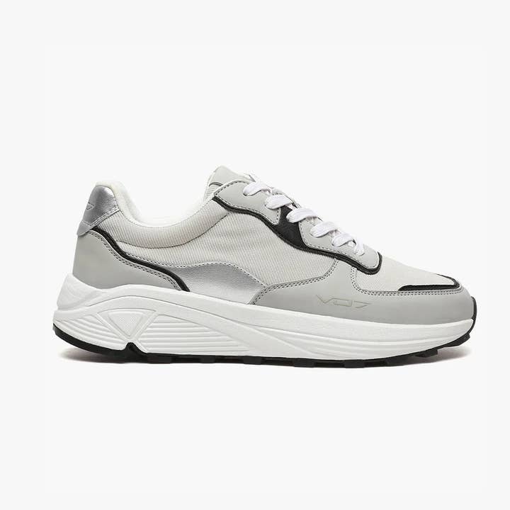 Tizi Grey pour la vente par VO7