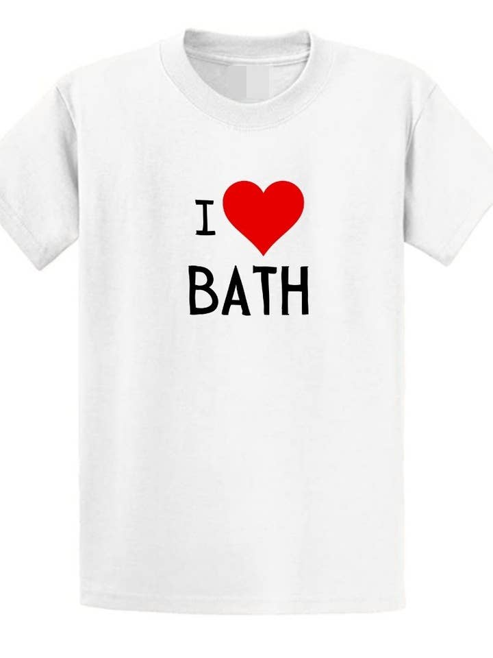 Maglietta rossa unisex per adulti con scritta «I Love Bath» di Second Ave per la vendita all'ingrosso da parte di Second Ave Gift Company