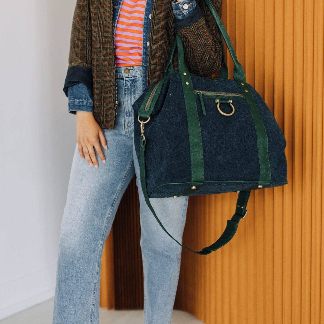 Sapahn - Wholesale Weekender Bag - Unisex - So Honey Canvas Weekender3