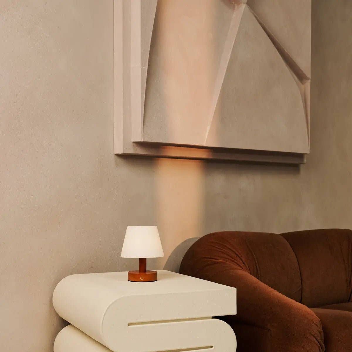 Tavellio - Wholesale Accent/Desk Lamp - Teddy Chestnut Brown Wooden Rechargeable Table Lamp | Dimmable, Cordless & 3 Light Modes5