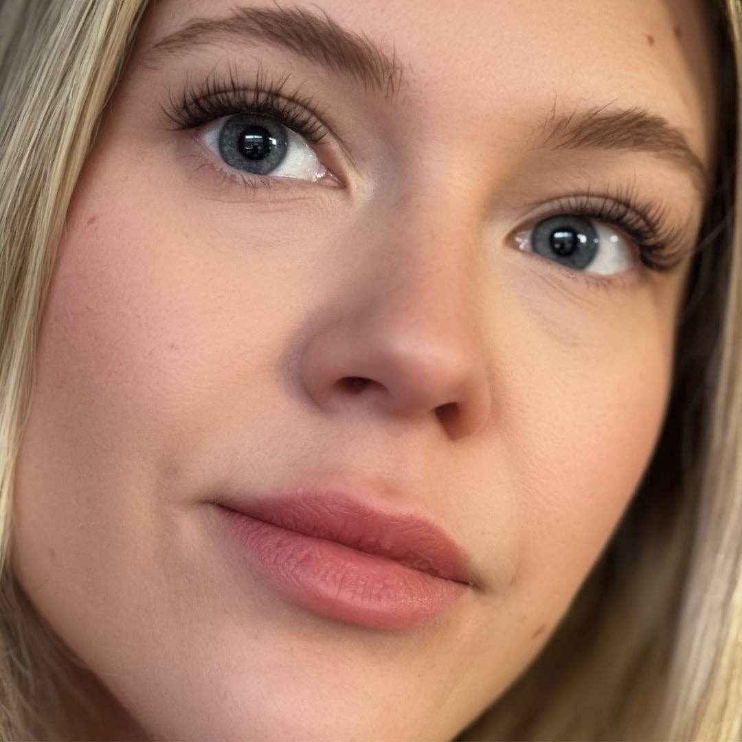 GladGirl - Wholesale False/Fake Eyelashes - MinuteLash Press-On Lashes - 36 Pre-glued Clusters8