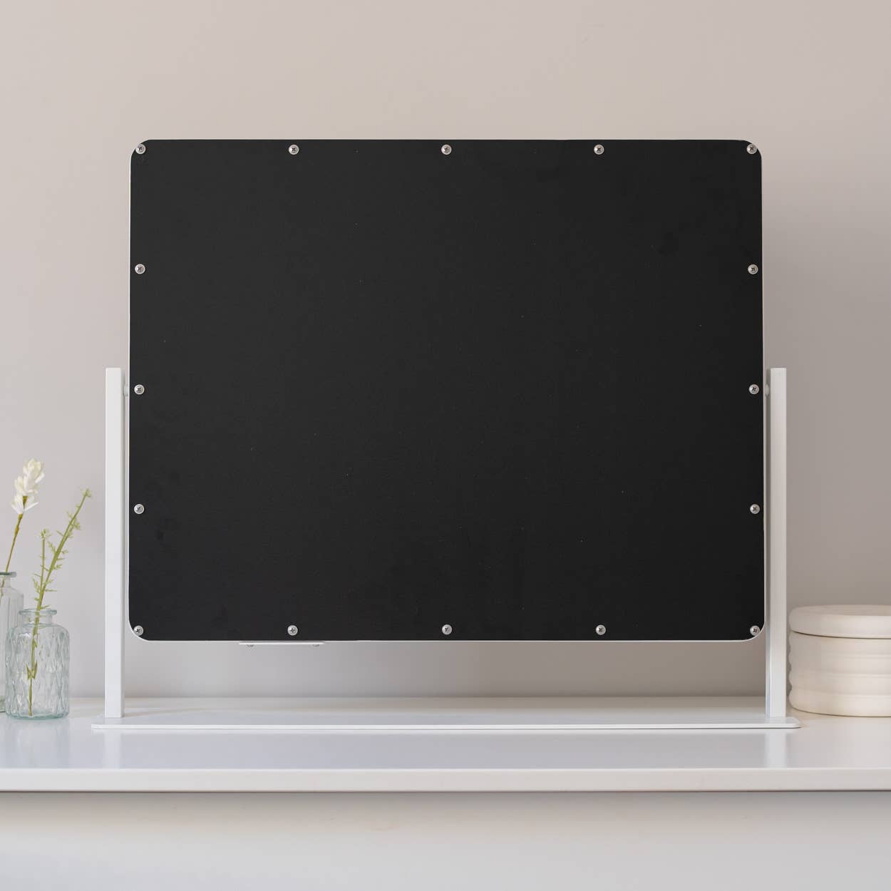 Flamingueo - Wholesale Vanity Mirror - Mirror with 15 Hollywood LED lights, three light modes, touch control, rounded corners and tiltable4