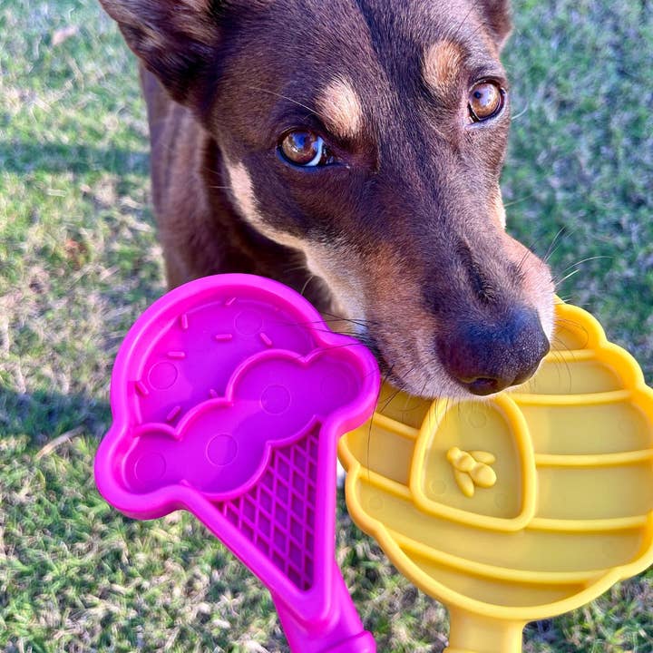 Rover Pet Products – wholesale Leksak - Hund – Lick Sticks – interaktiva berikningsverktyg för hundar15