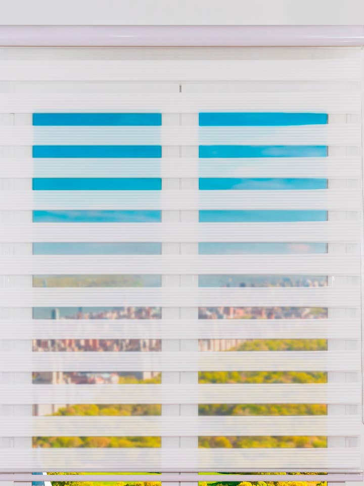 Tenda a rullo Samwell Night and Day con doppio tessuto per la vendita all'ingrosso da parte di ZEBRA TEXTIL, SL