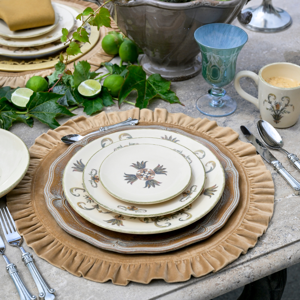 Arte Italica & Crown Linen Designs - Wholesale Charger Plate - Florentino Wooden Scalloped Charger - NEW1