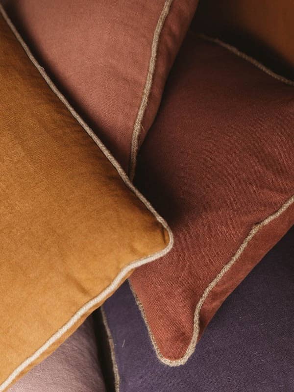 Fodera per cuscino in lino Salvador Moka per la vendita all'ingrosso da parte di Gabrielle Paris