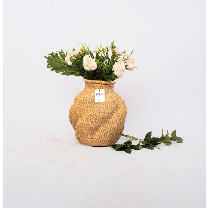 Natural Planter for wholesale by HERITAGE BASKETS