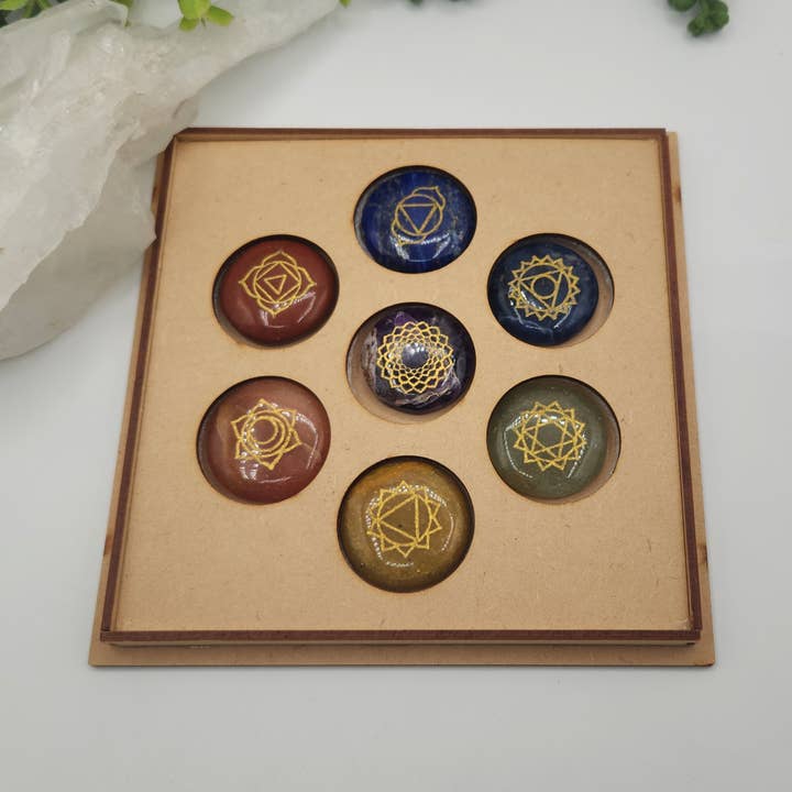 Meraki Gemstones - Wholesale Spiritual Stone/Crystal - Chakra Crystal Set-Round Shape-Yoga/Meditation Wooden Box
