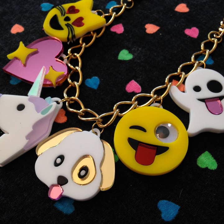 I'm Your Present - Vendita all'ingrosso Collana - Bambini - Collana con ciondoli in acrilico Emoji Love, gatto, cuore, unicorno, cucciolo, viso ammiccante e fantasma tagliato al laser, gioielli in plastica3
