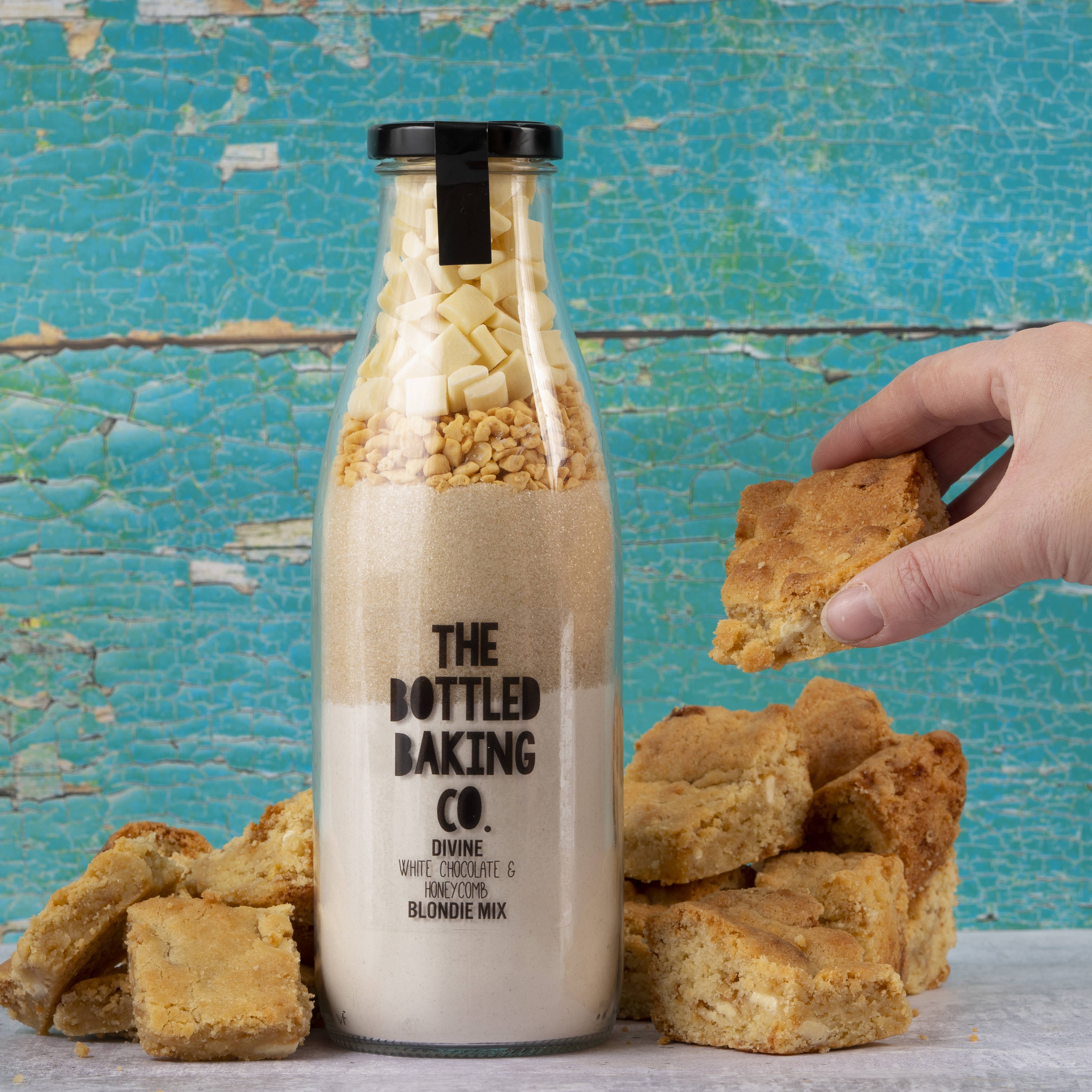 The Bottled Baking Co. - Wholesale Cake Mix - The Bottled Baking Co White Choc & Honeycomb Blondie Mix1