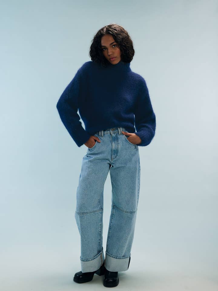 Nitah - Wholesale Knit Sweater - Women's - Navy blue sweater Marc1