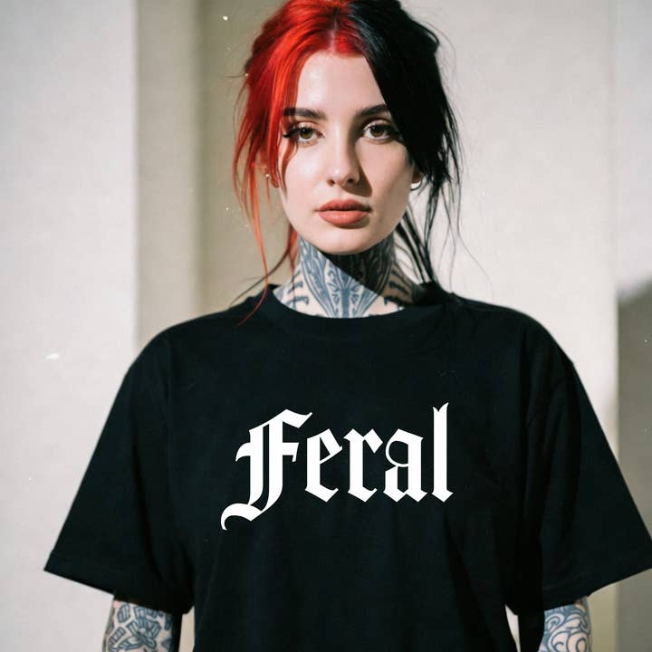 Wickedly Divine Shop - Vente T-shirt sérigraphié – femme - Chemise unisexe alternative gothique, Feral4