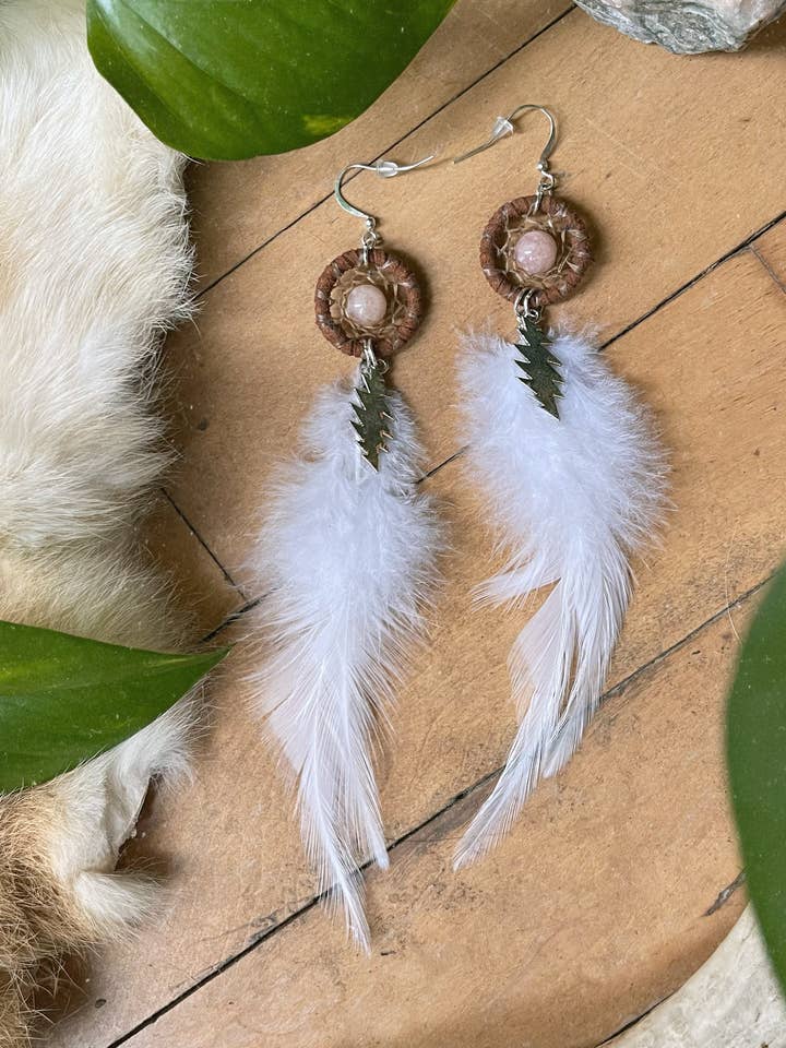 Boucles d'oreilles de rêve inspirées de Grateful Dead avec pierre solaire pour la vente par Lutis Flower Creations