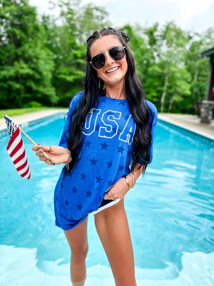 Camiseta USA Varsity Outline Puff Star para venta al por mayor de Dash Forward Wholesale