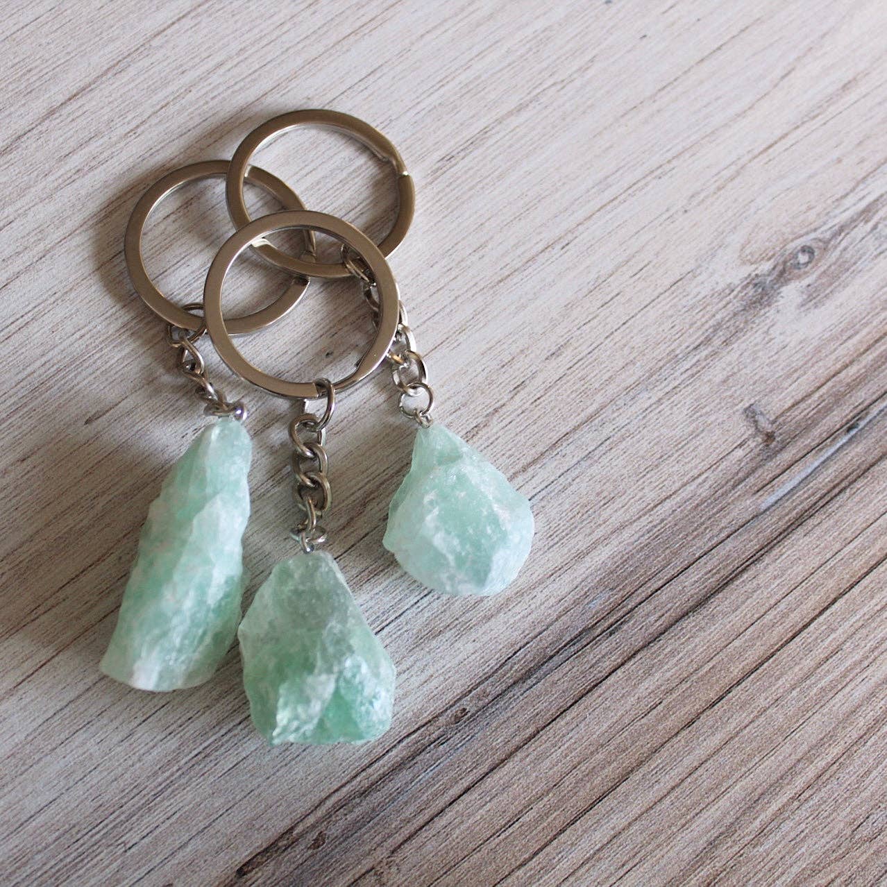 Pebble House - Wholesale Keychain - Unisex - Raw Crystal Keychain (Crystals & Stones)1