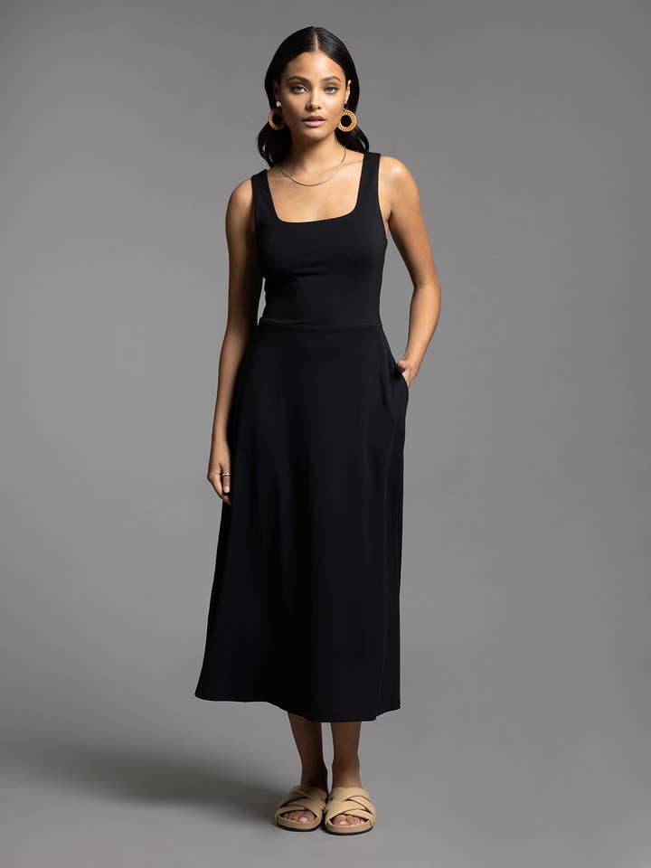 Weekend Los Angeles – wholesale Klänning - Dam – Maxiklänning med fyrkantig halsringning - TORI DRESS9