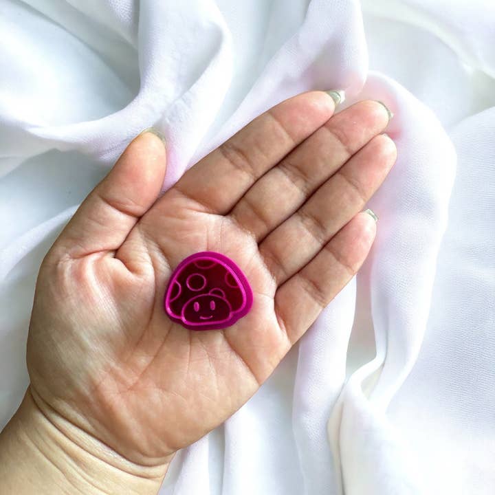 Emporte-pièce Champignon Sourire | Outil pour argile polymère pour la vente par Roussell Prints and Demand LLC