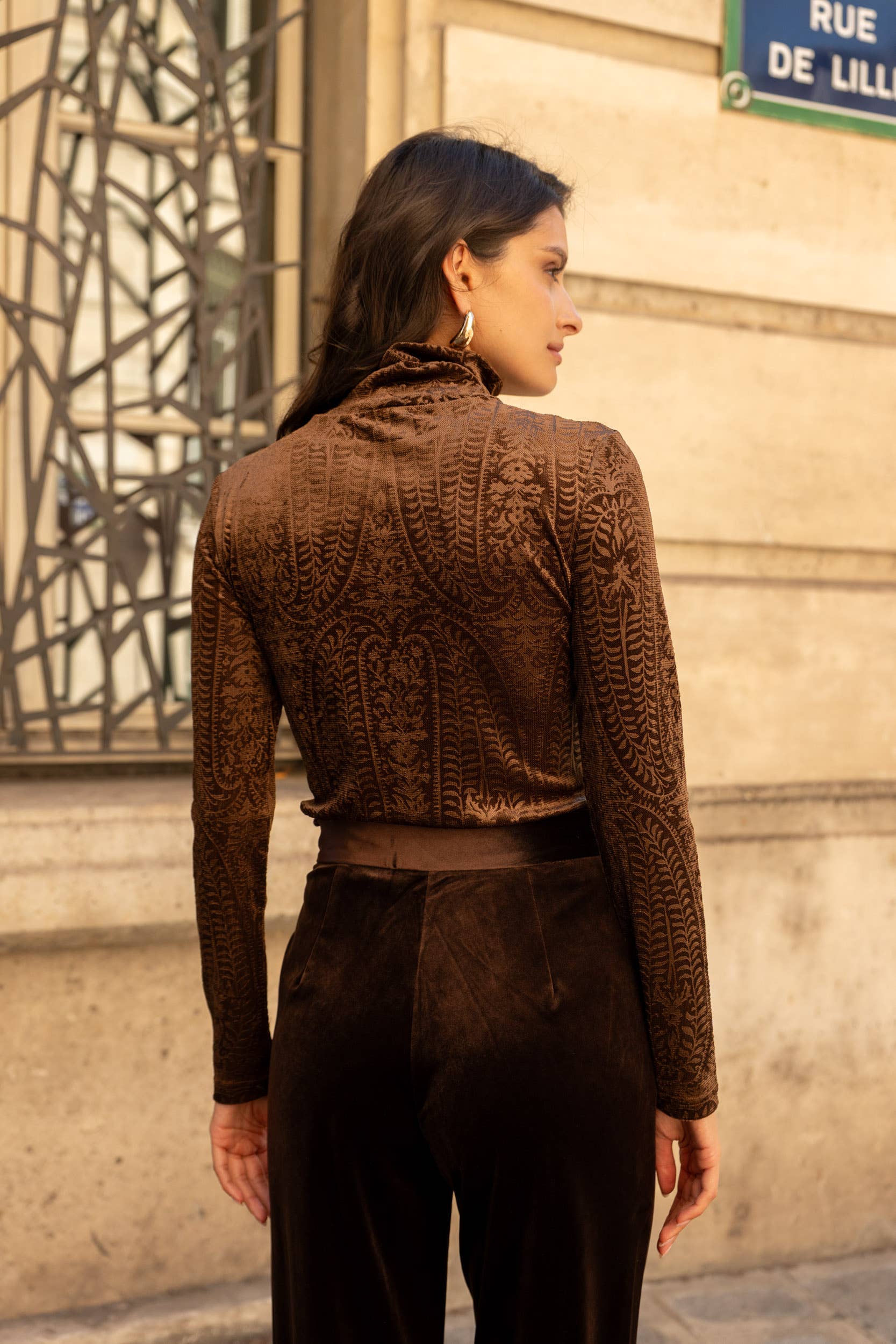 CHOKLATE PARIS – Großhandel Bluse – Damen – Rollkragen-Body aus Jacquard-Samt - CH0049