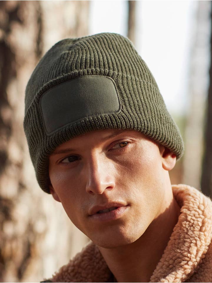 Beechfield Thinsulate™ Patch Beanie | Unisex | Termisk | Manchet | 5 farver | Én størrelse for engroshandel hos Logo Free Clothing
