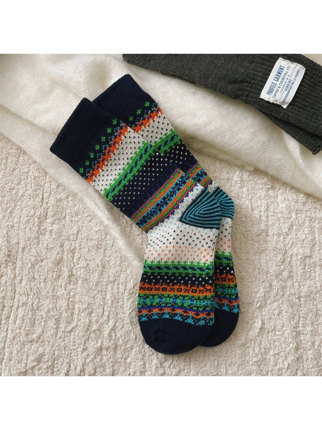 Funkyrel® Atzbranding Limited - Wholesale Socks - Women's - Rufia - Retro Checkered Knit Crew Socks for Winter9