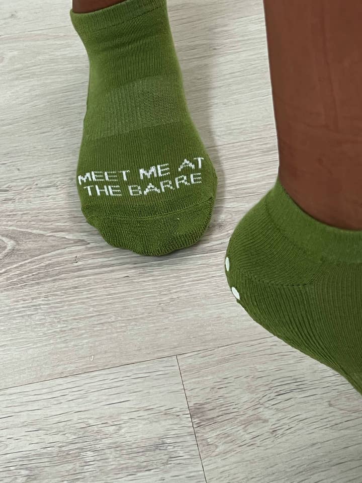 Vanilla-Sand - Wholesale Socks - Unisex - Ankle Socks Meet Me At The Barre - Avocado Green