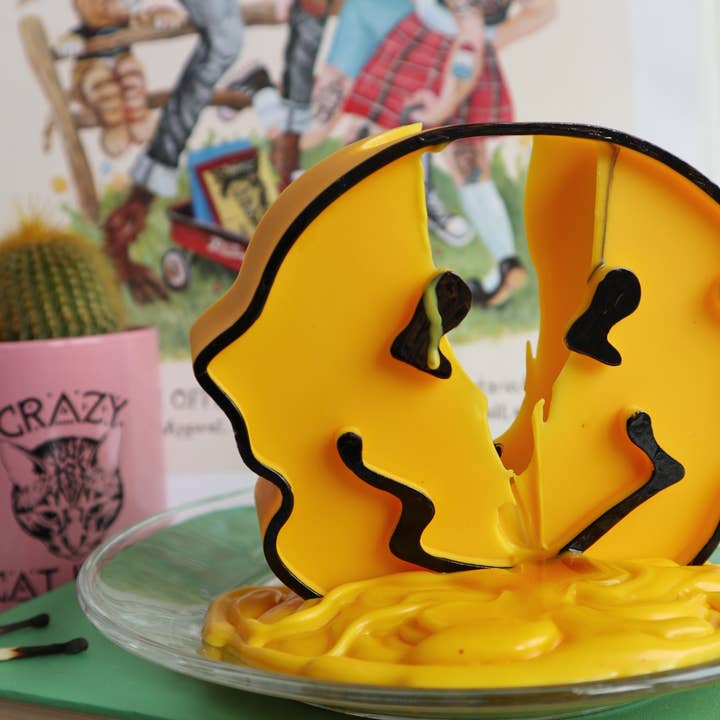 Drop Dead Candles - Wholesale Novelty Candle - Smiley Face Candle1