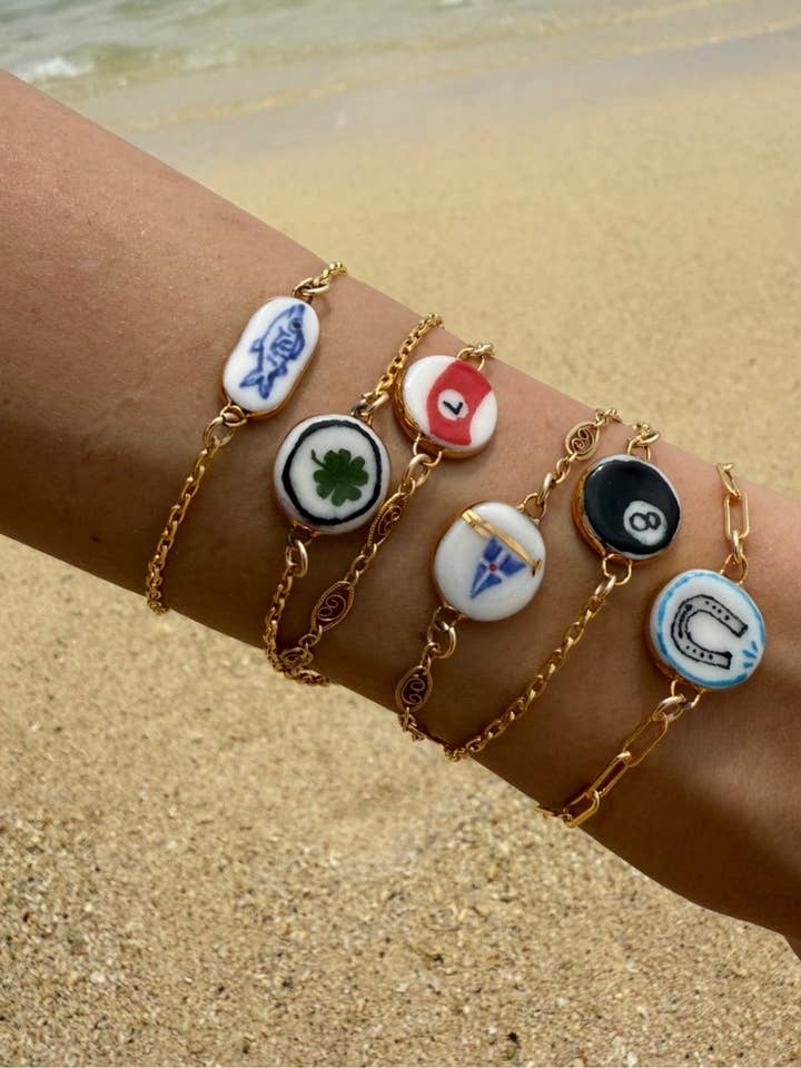 Bracelet à breloques pour la vente par Shá Parlé