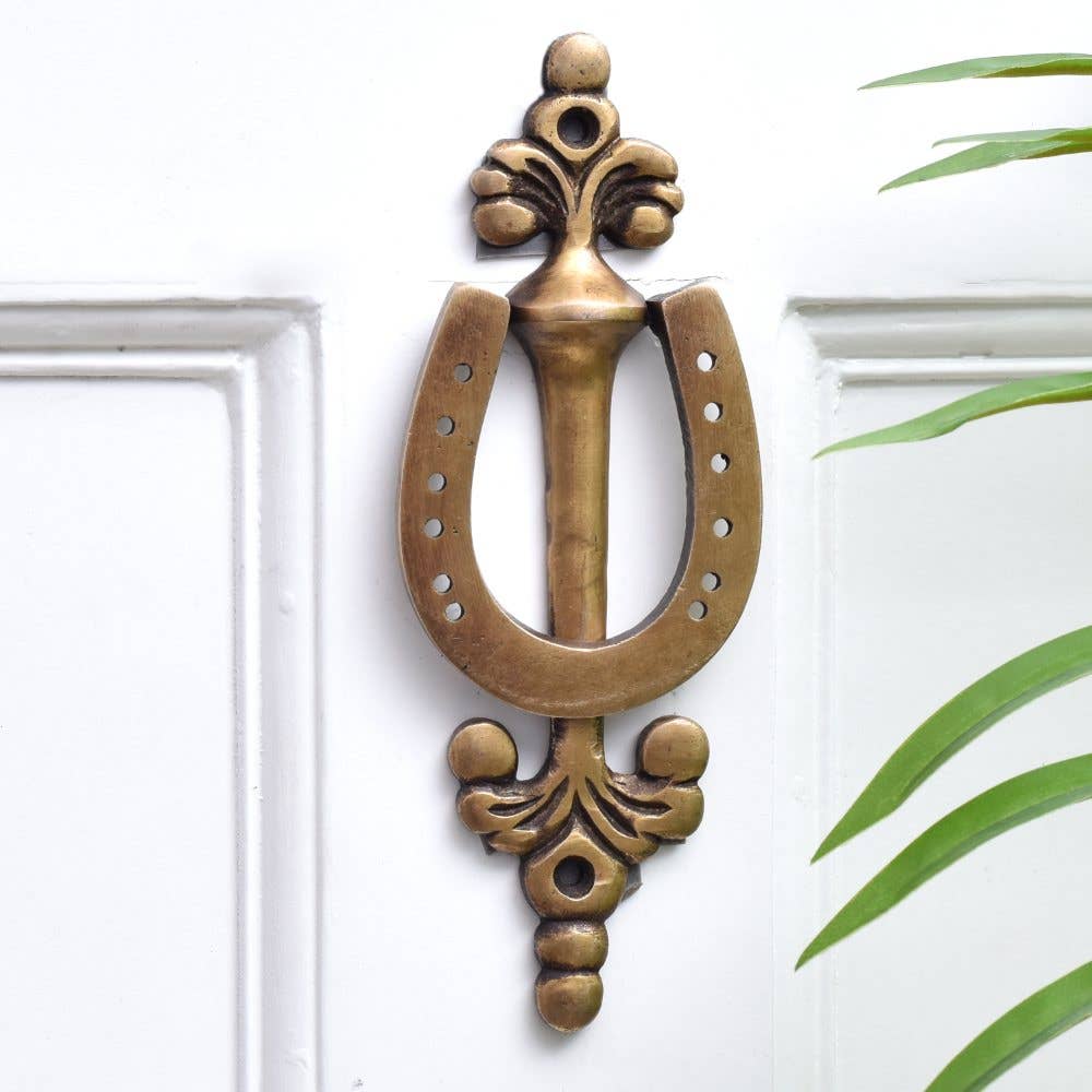 Golden 1 Piece Brass Horse Shoe Stylish Vintage Door Knocker for wholesale on Faire0