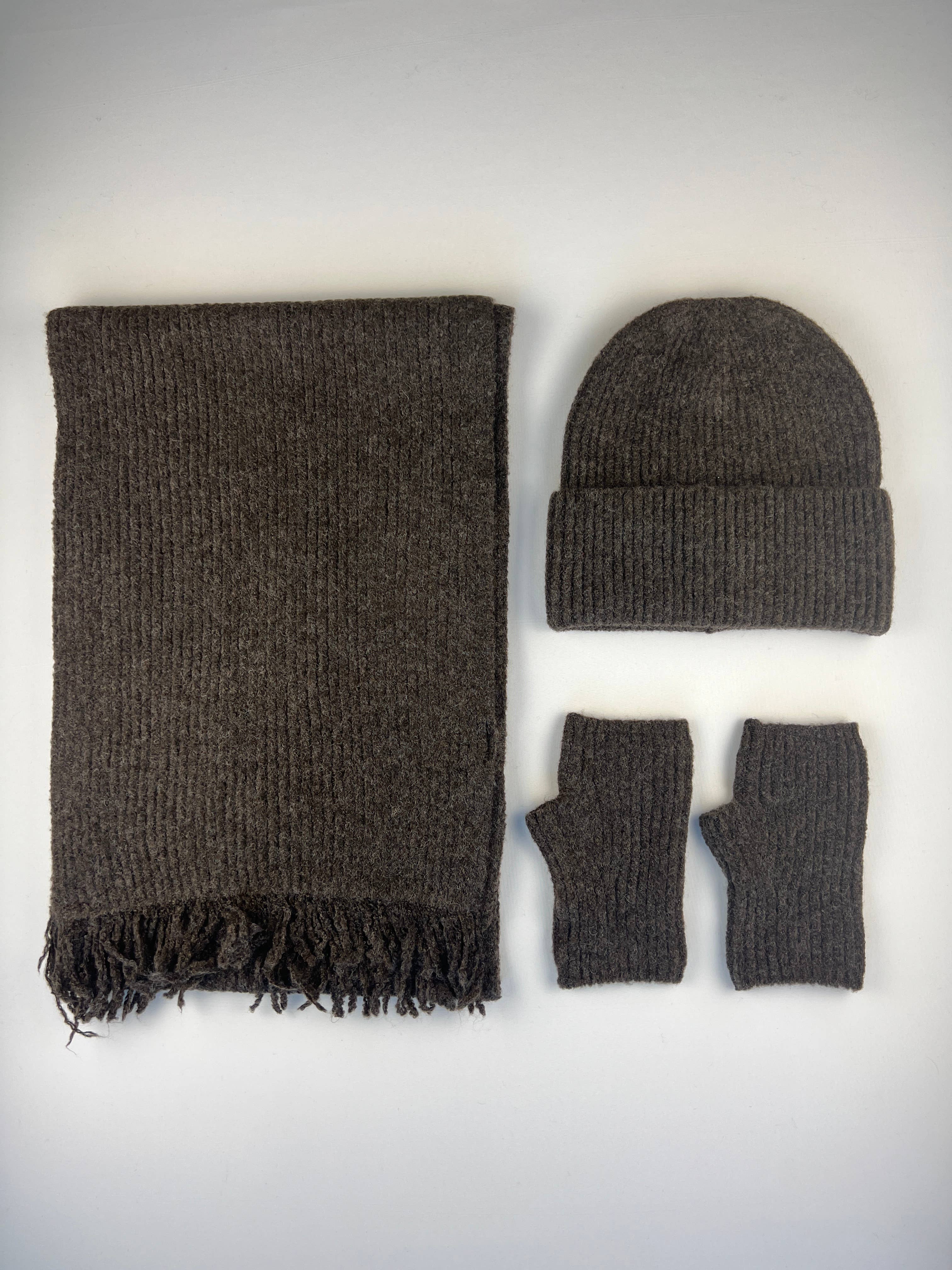 L'Emotion - Wholesale Winter Accessory Set - Women's - Ribbed Scarf Hat Mittens Set with Fringe 40% Wool8