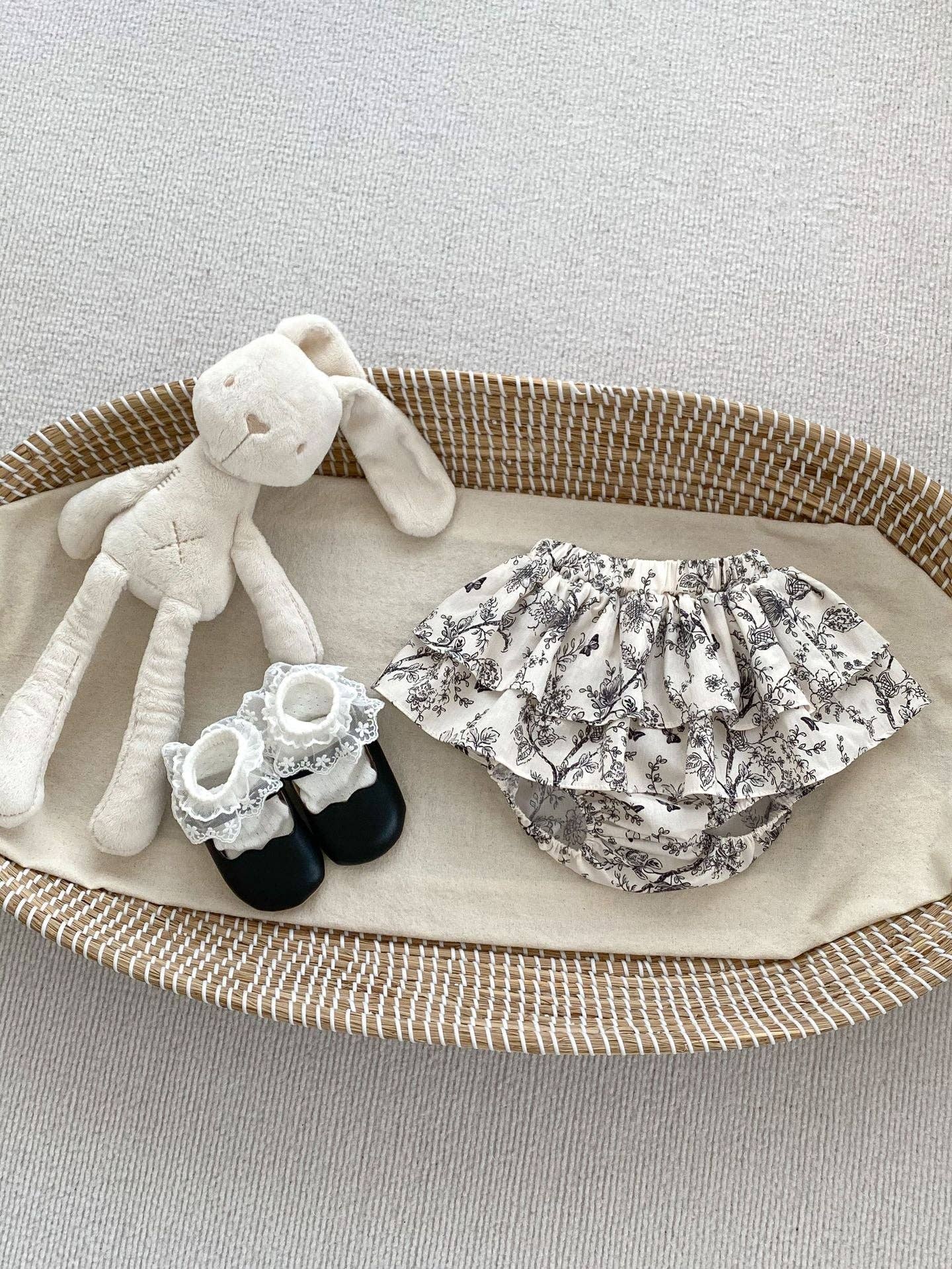 MyKids-USA® - Wholesale Top & Short Set - Kids - Arrival Cute Baby Girls Floral Ruffle Shorts Bloomers1