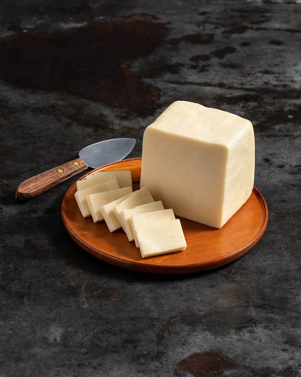 Goot Essa - Wholesale Cheese - Old German Weissa Cheese (Washed Curd | Aged Colby Style)0