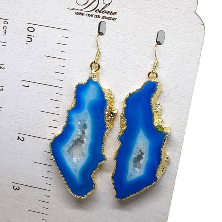 Orecchini a fetta di agata per la vendita all'ingrosso da parte di Bijoux de Delone, LLC