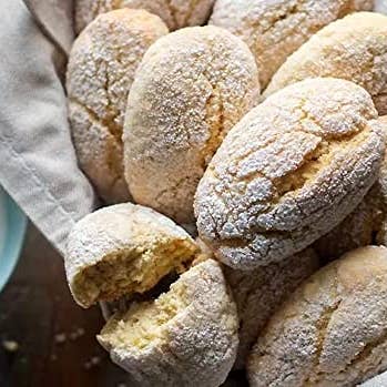 Artisan biscuits to be soaked in Ligurian origin for wholesale by Algi di Bonasera Angela & C saspu