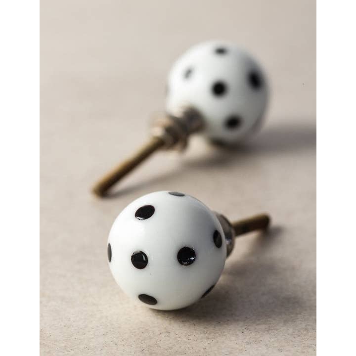 KNOBCO - Wholesale Knob/Pull - Decorative Polka Dot Glass Cabinet Knob4