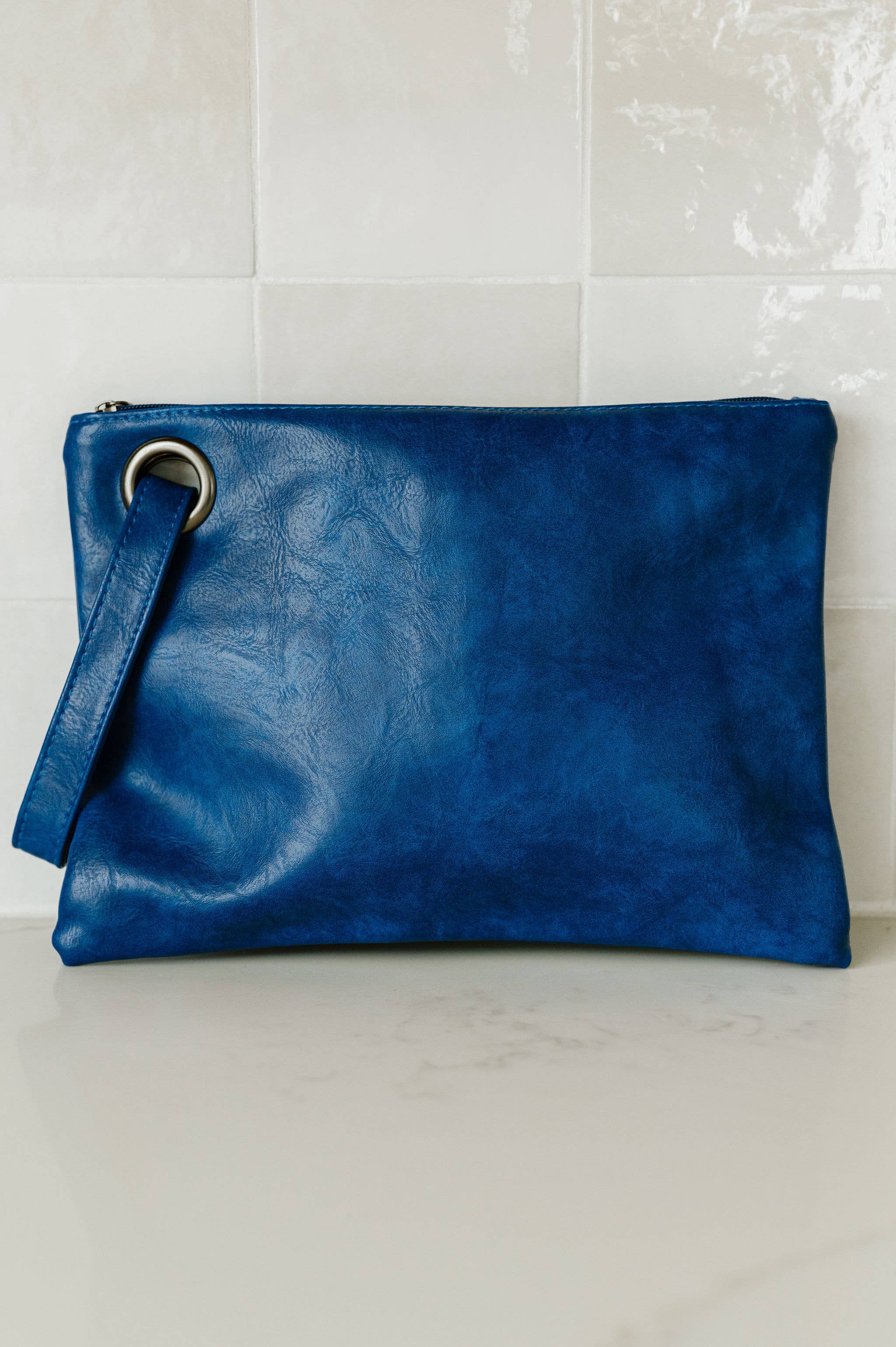 modern and chic - Wholesale Clutch Bag - Women's - Alexa Oversized Travel Clutch6