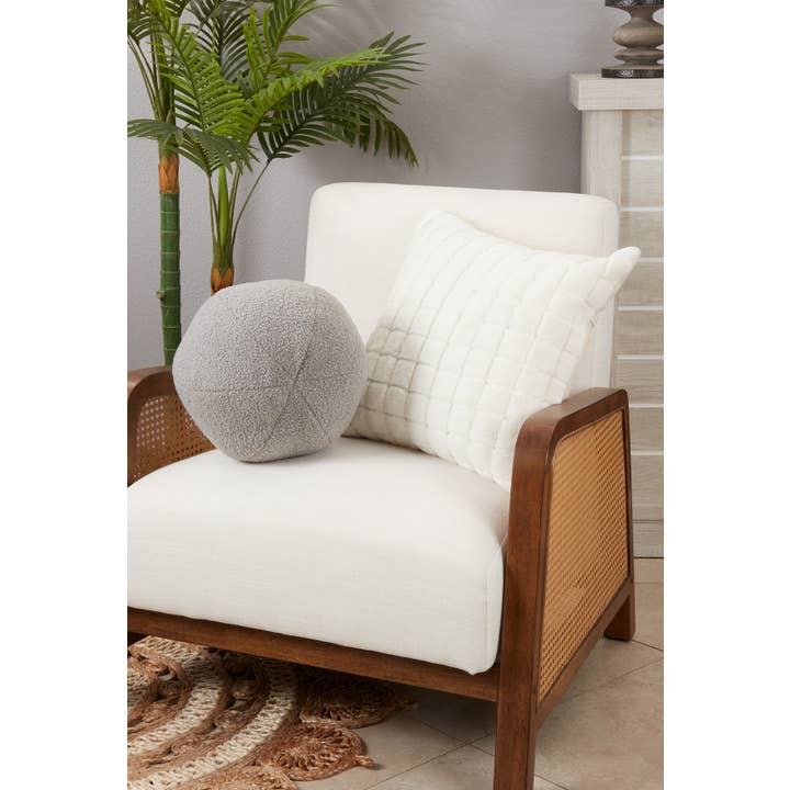 Saro Lifestyle - Wholesale Throw/Decorative Pillow - Faux Fur Ball Pillow - Poly Filled