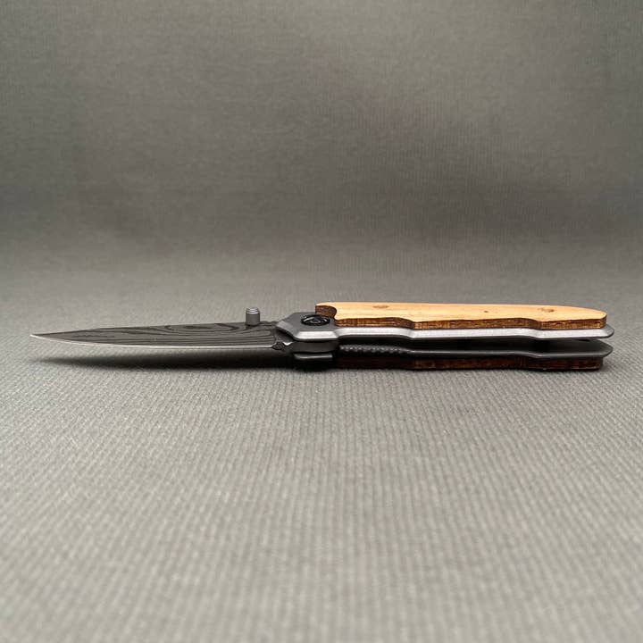 Mio Queena - Wholesale Pocket Knife/Holder - Wooden Handle Foldable Damascus Textured Stainless Steel Knife2