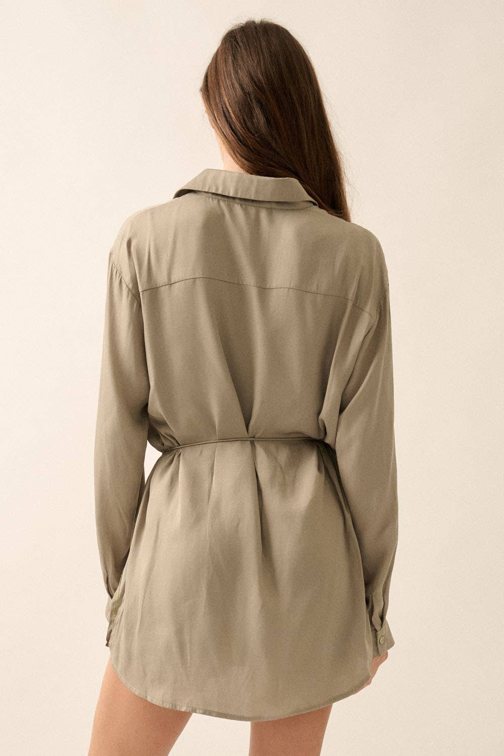 Promesa USA – Romper - Mulher por atacado – Macaquinho sólido de cetim com botão, cintura alta e cinto7