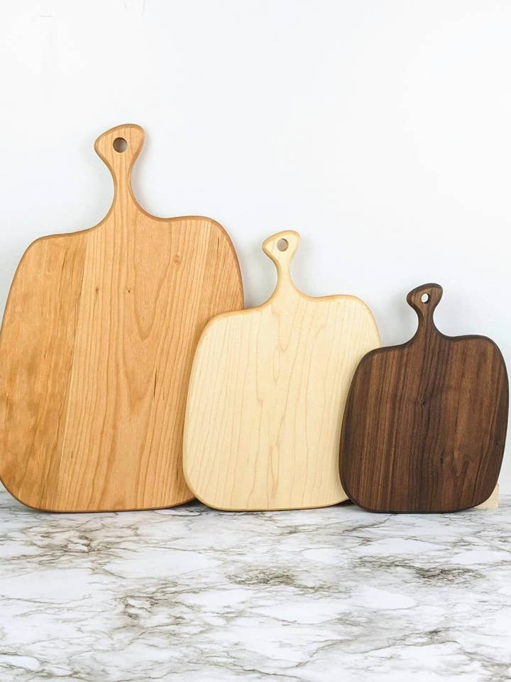Wooden Charcuterie Board With Handle (Rounded) for wholesale by Macon Makes