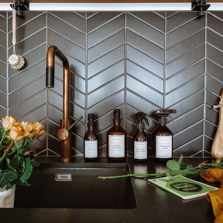 Les Flacons de l’Apothicaire - Wholesale Soap Dispenser - Dishwashing Liquid - Amber Bottle5