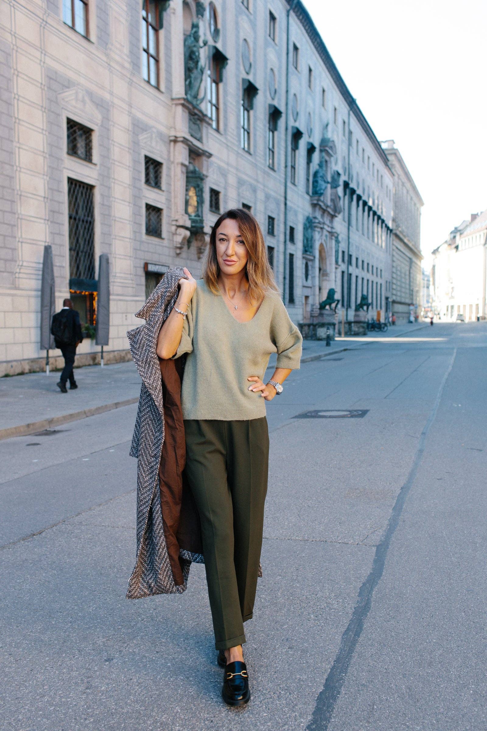 V. Milano GmbH - Wholesale Pants - Women's - Pants Varsizio2