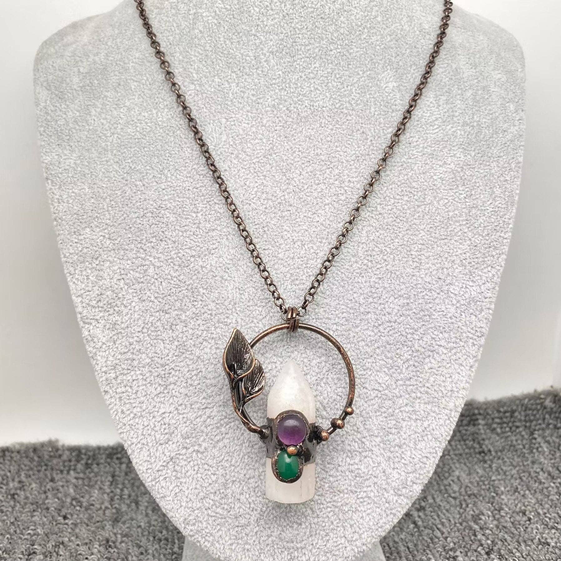 Mio Queena - Wholesale Spiritual Stone/Crystal - CS - Natural Stone Hexagonal Column Crystal Charm Necklace5