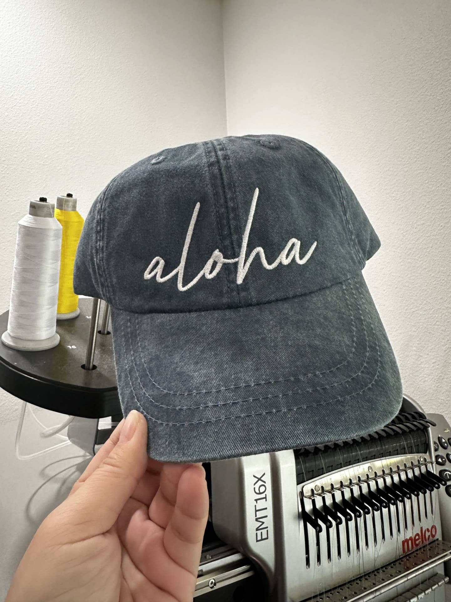 HI Family – wholesale Baseballkeps - Dam – Aloha Broderad Hatt Hawaii Aloha Basebollkeps Aloha Hatt1